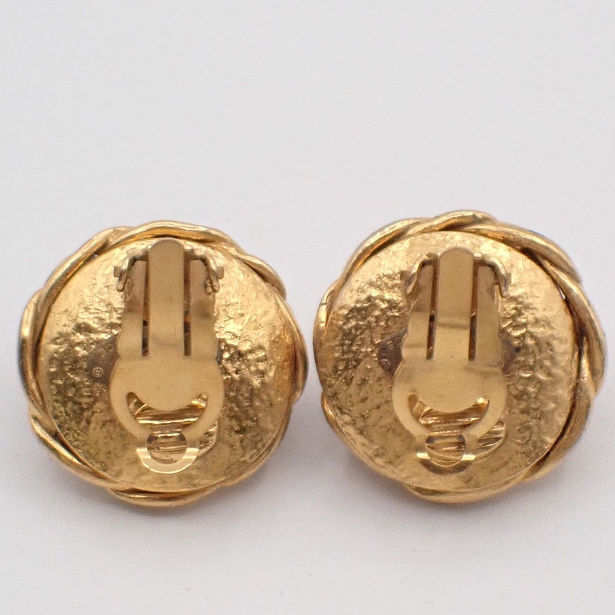 Chanel Chanel CC Button Clip-On Earrings Metal with Faux Pearl Size ONE SIZE - 2 Thumbnail