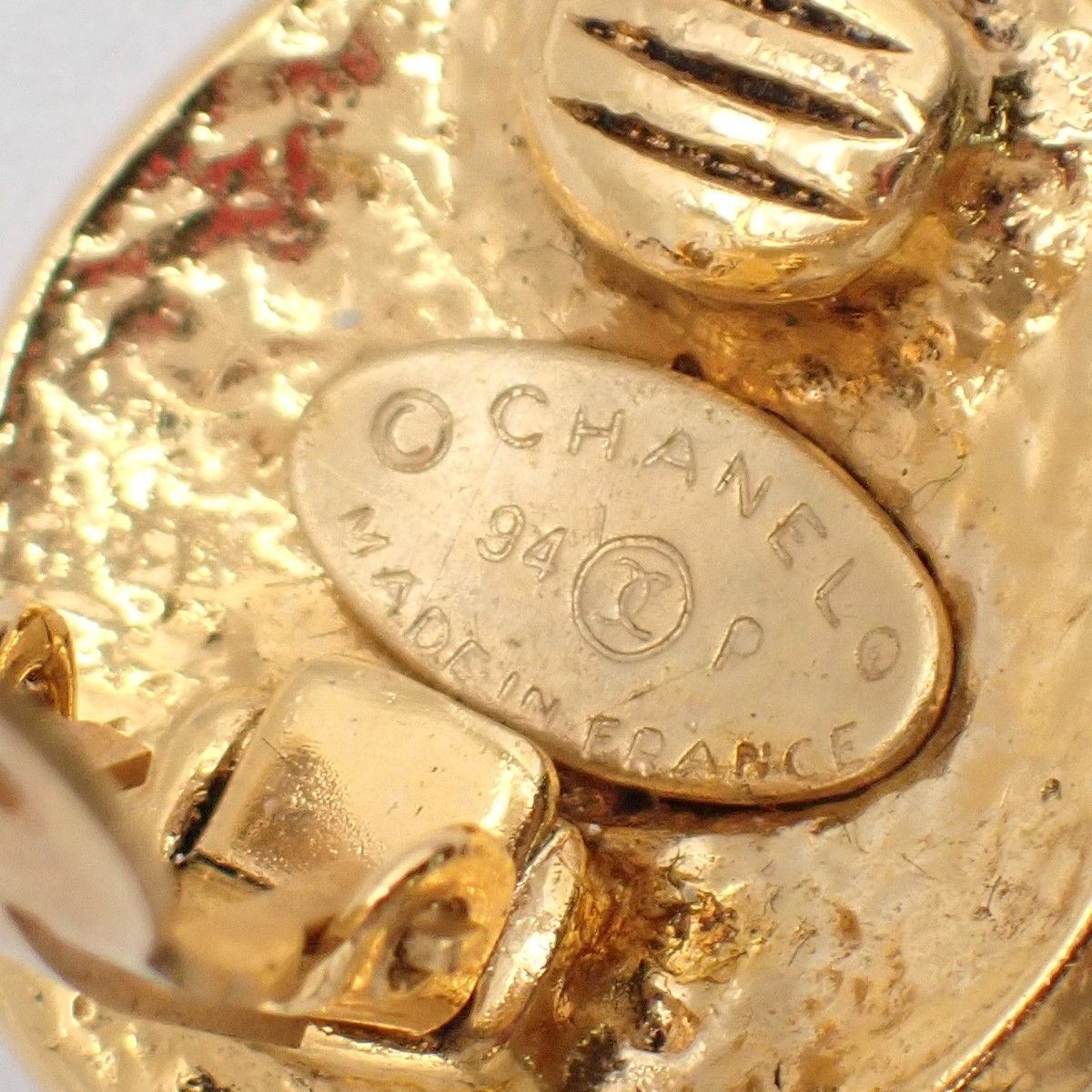 Chanel Chanel Vintage Round CC Clip-On Earrings Metal Size ONE SIZE - 4 Thumbnail