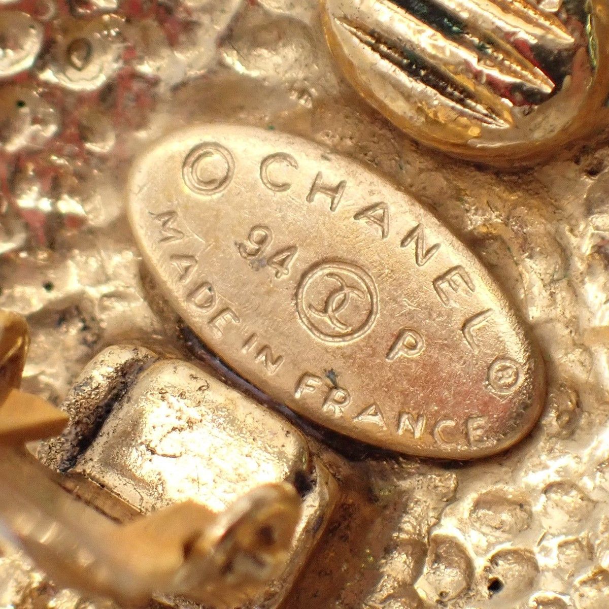 Chanel Chanel Vintage Round CC Clip-On Earrings Metal Size ONE SIZE - 4 Thumbnail