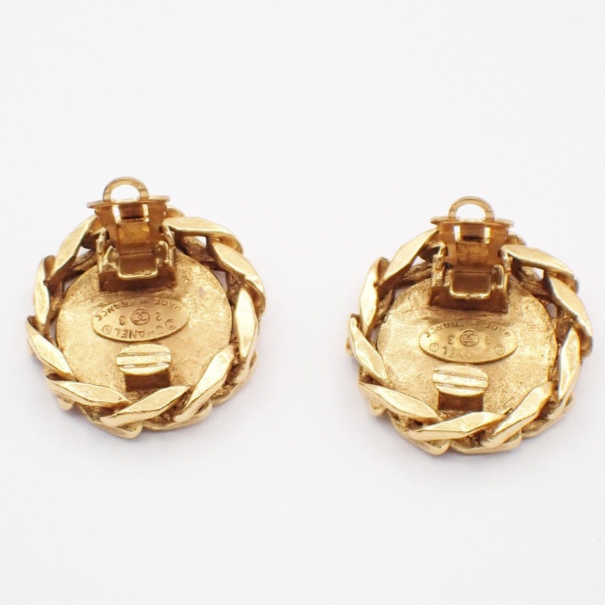 Chanel Chanel Vintage CC Round Clip-On Metal with Crystals Size ONE SIZE - 8 Thumbnail