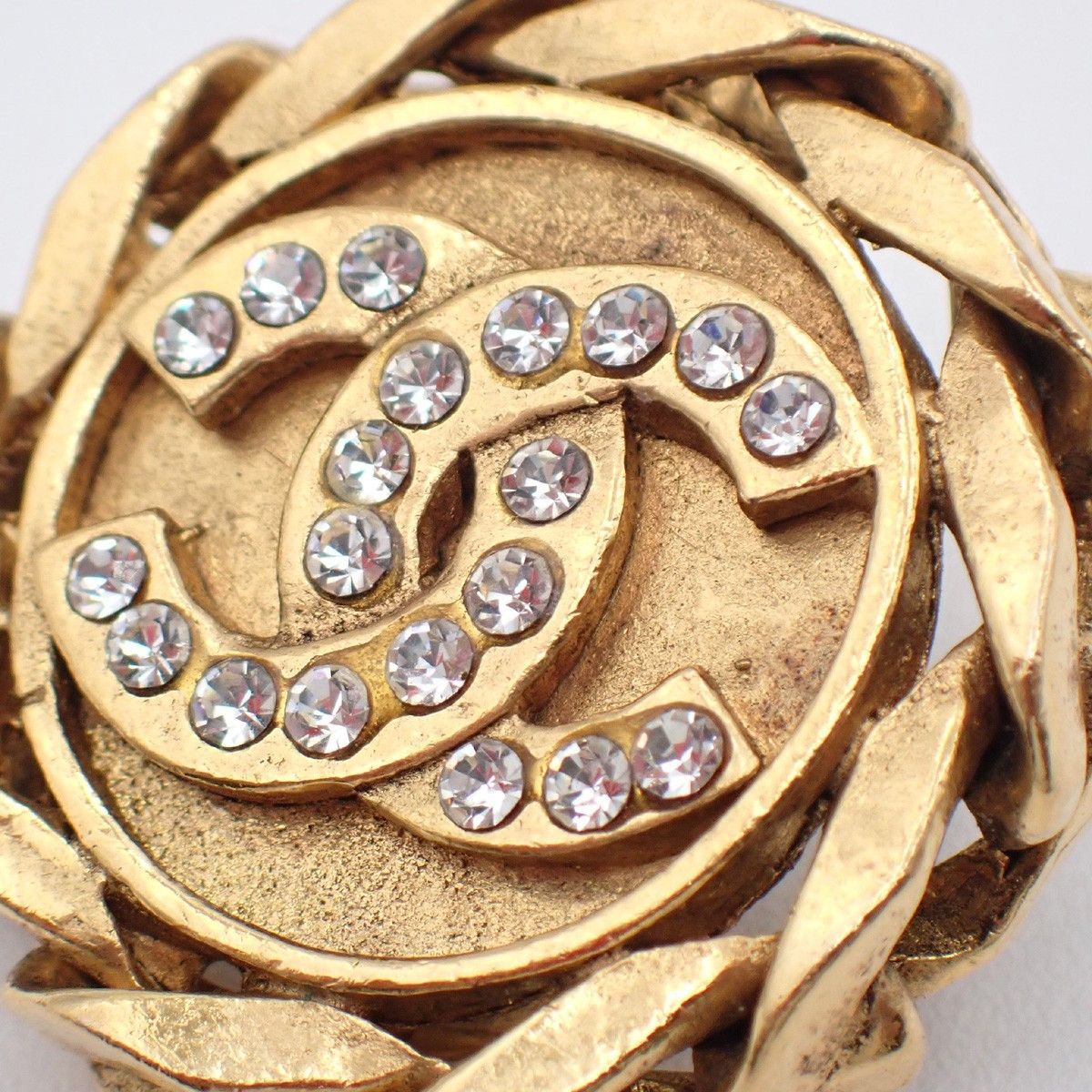 Chanel Chanel Vintage CC Round Clip-On Metal with Crystals Size ONE SIZE - 9 Thumbnail