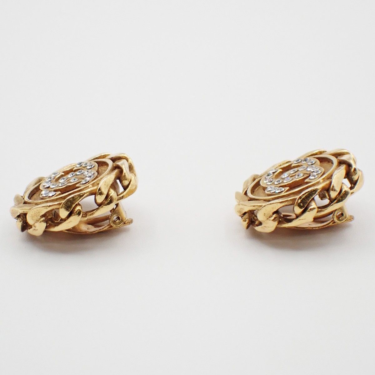 Chanel Chanel Vintage CC Round Clip-On Metal with Crystals Size ONE SIZE - 3 Thumbnail