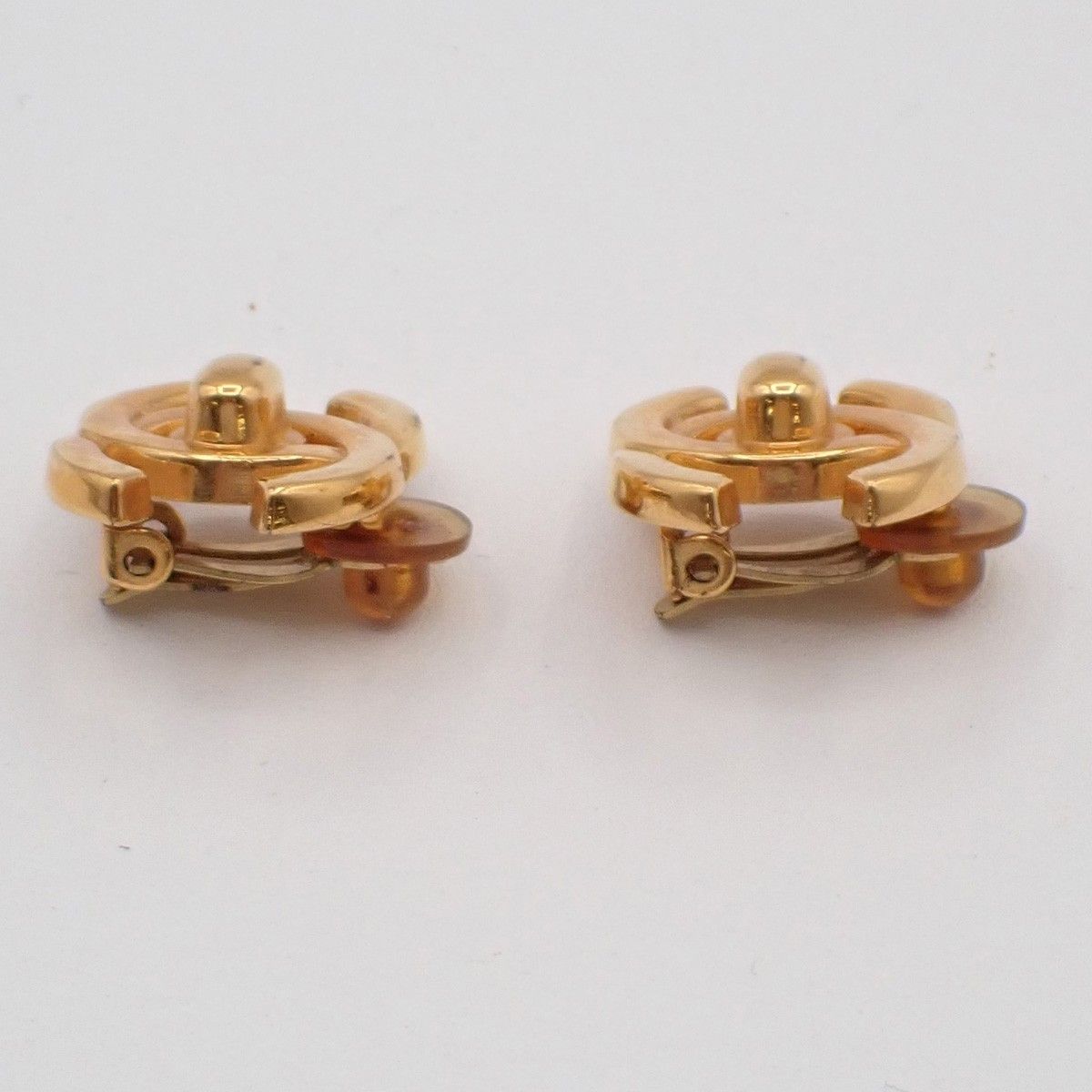 Chanel Chanel CC Button Clip-On Metal Size ONE SIZE - 5 Thumbnail