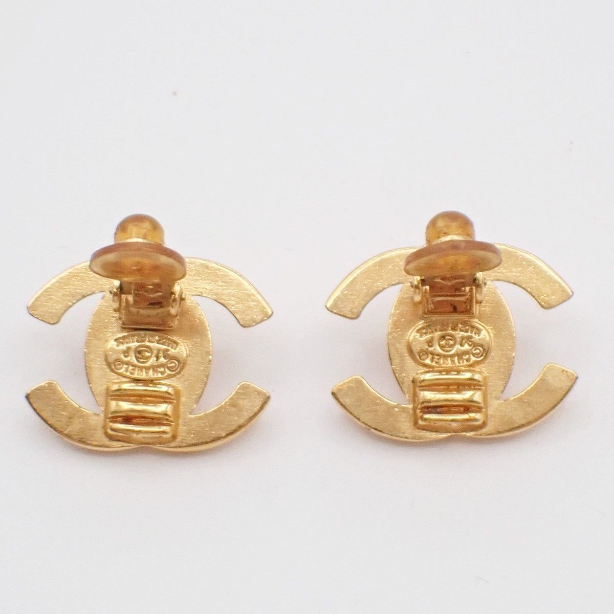 Chanel Chanel CC Button Clip-On Metal Size ONE SIZE - 6 Thumbnail