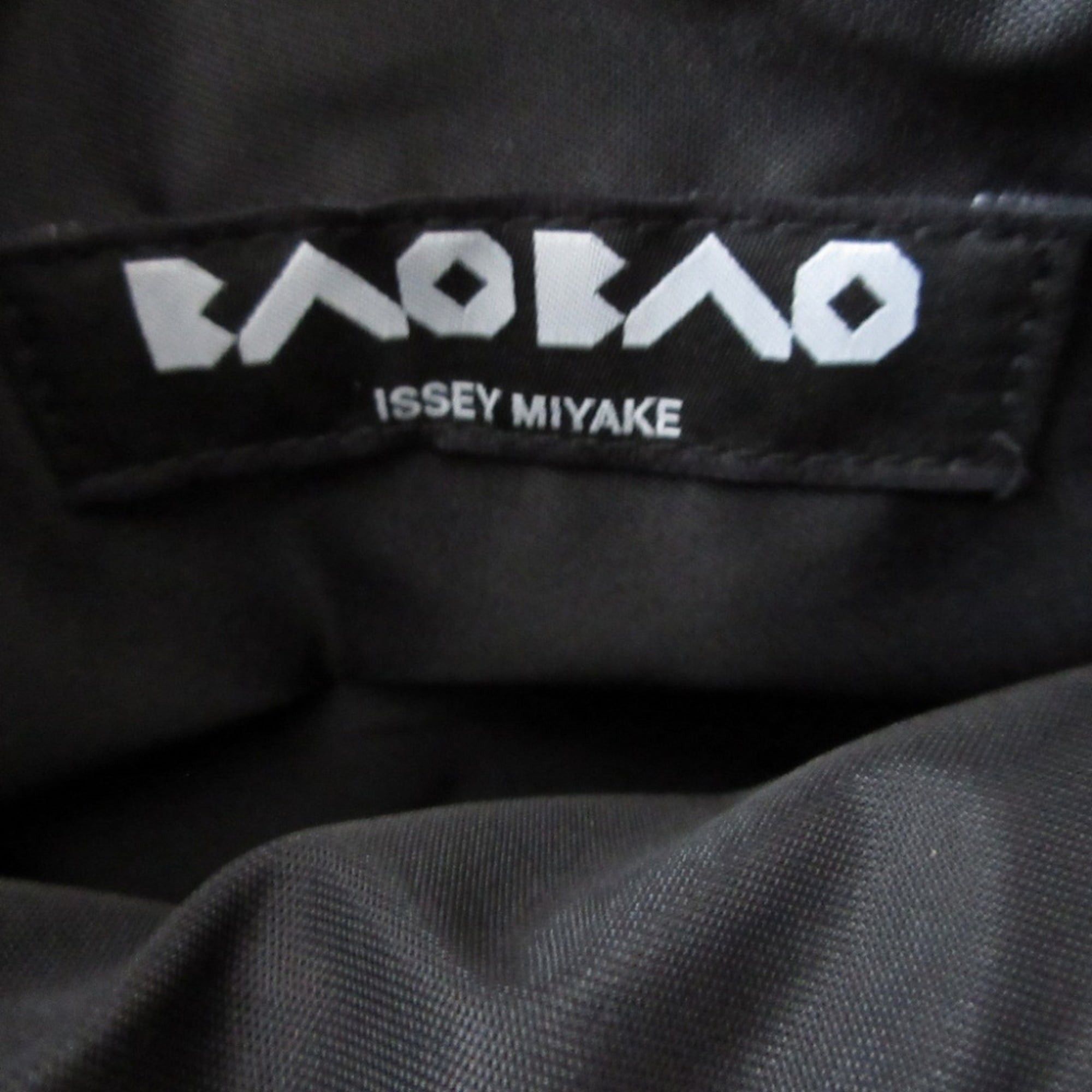 Issey Miyake Like new Bao Issey Miyake silver pouch 1795 BAOBAO ISSEY MIYAKE Size ONE SIZE - 6 Thumbnail