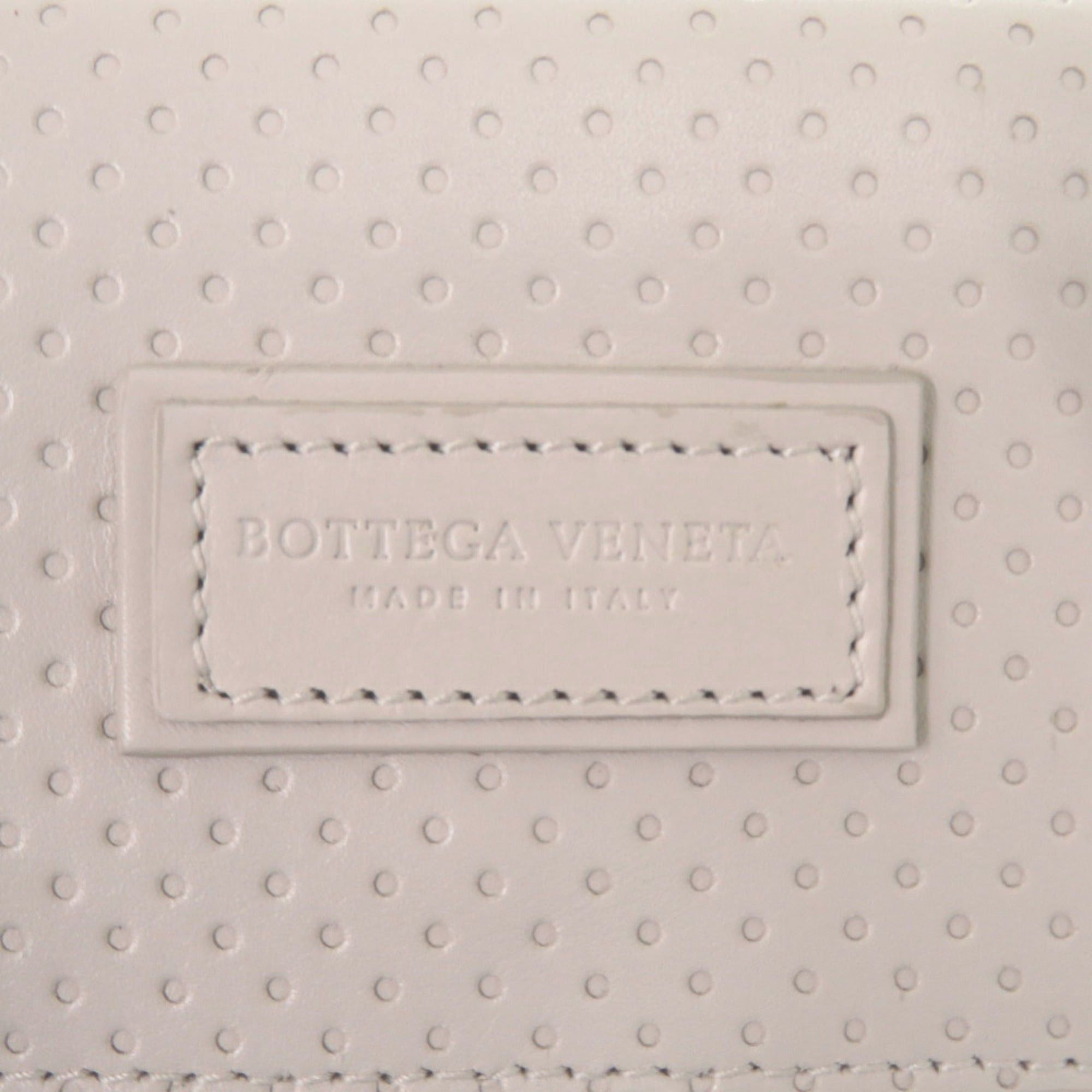 Bottega Veneta Like new Bottega Veneta Leggero Compact Wallet 515385 in calfskin BIANCO MIST ivory tri-fold wallet 2084 BOTTEGAVENETA Size ONE SIZE - 5 Thumbnail