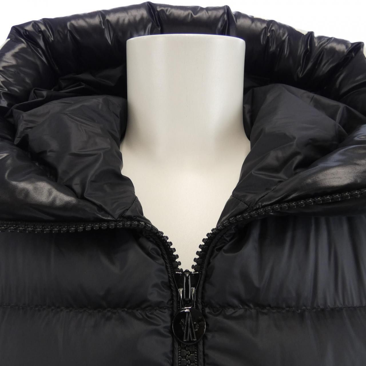 Moncler Moncler Moncler MONTREUIL Down Vest Others Outerwear MONTREUIL DUTY FREE for USA Size ONE SIZE - 6 Thumbnail