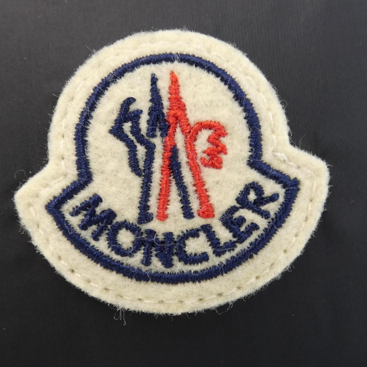 Moncler Moncler Moncler MONTREUIL Down Vest Others Outerwear MONTREUIL DUTY FREE for USA Size ONE SIZE - 8 Thumbnail