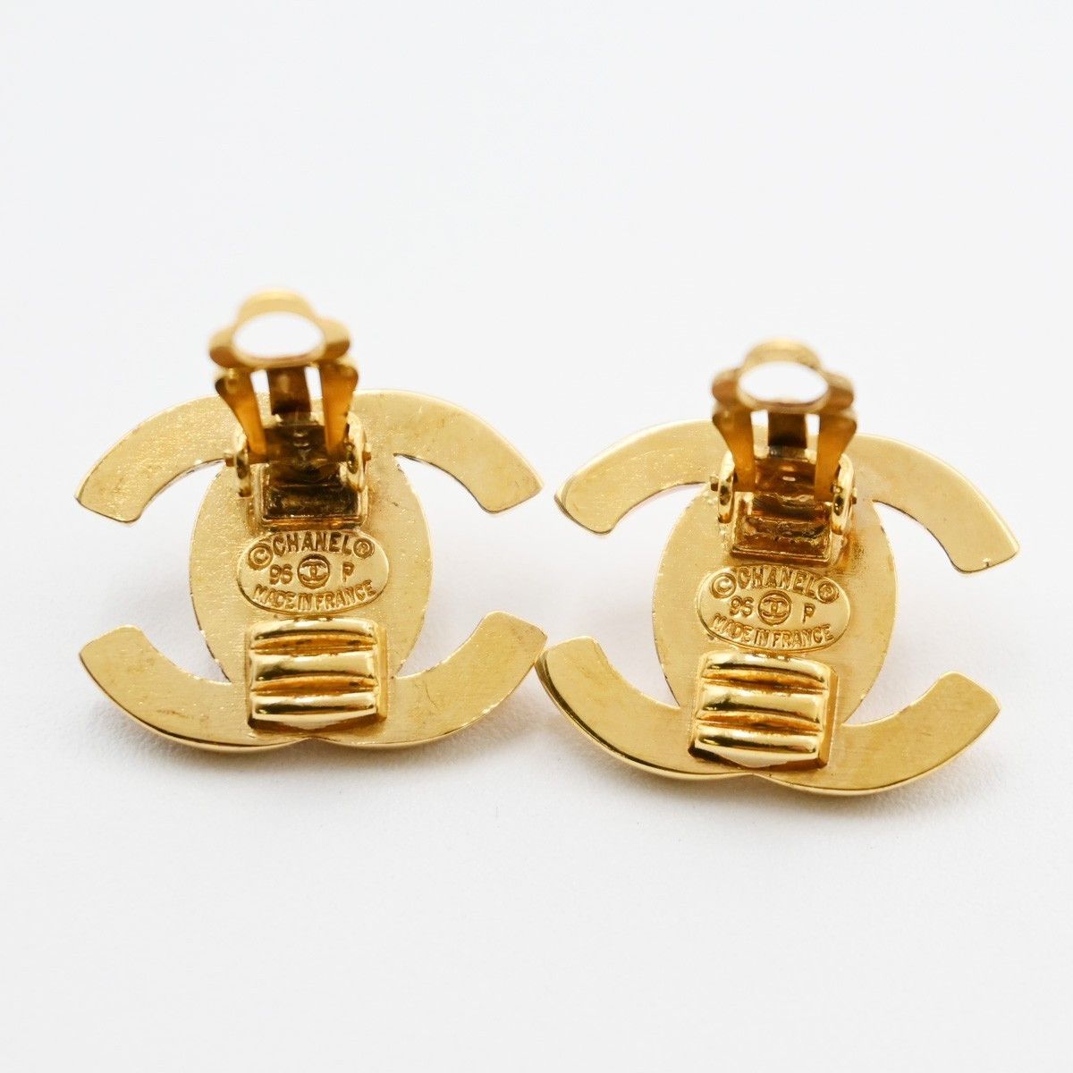 Chanel Chanel CC Turnlock Clip-On Earrings Metal Size ONE SIZE - 2 Thumbnail