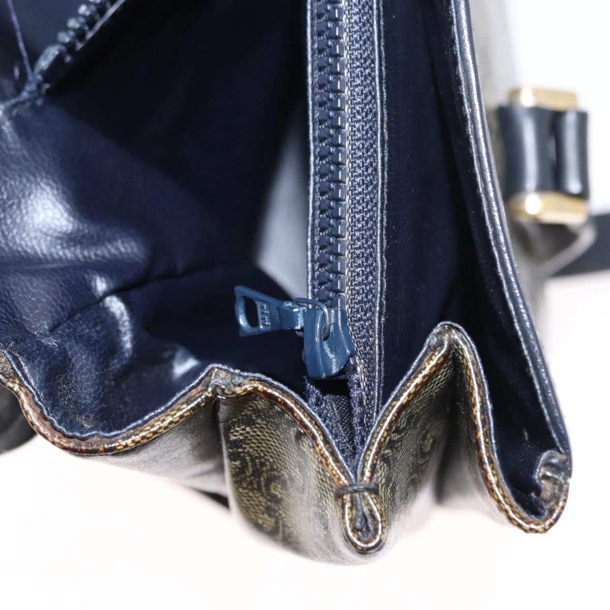 Celine Celine Vintage Macadam Shoulder Bag Canvas and Leather Size ONE SIZE - 24 Thumbnail