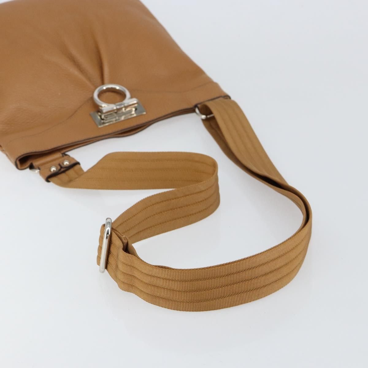 Salvatore Ferragamo Salvatore Ferragamo Gancini Shoulder Bag Leather Size ONE SIZE - 7 Thumbnail