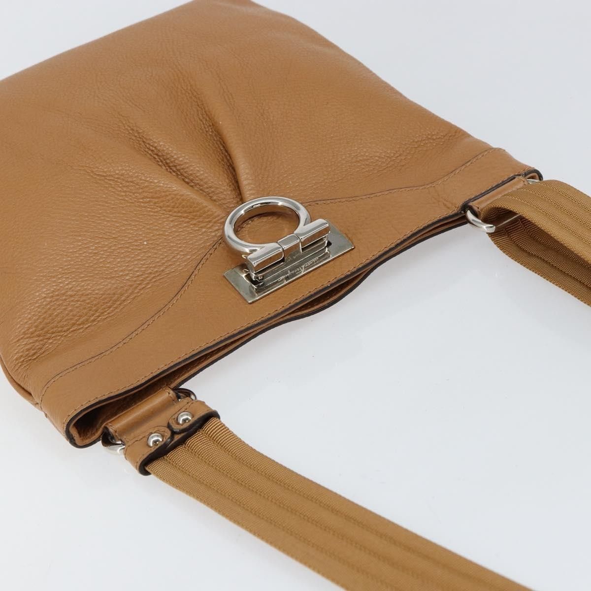 Salvatore Ferragamo Salvatore Ferragamo Gancini Shoulder Bag Leather Size ONE SIZE - 17 Thumbnail