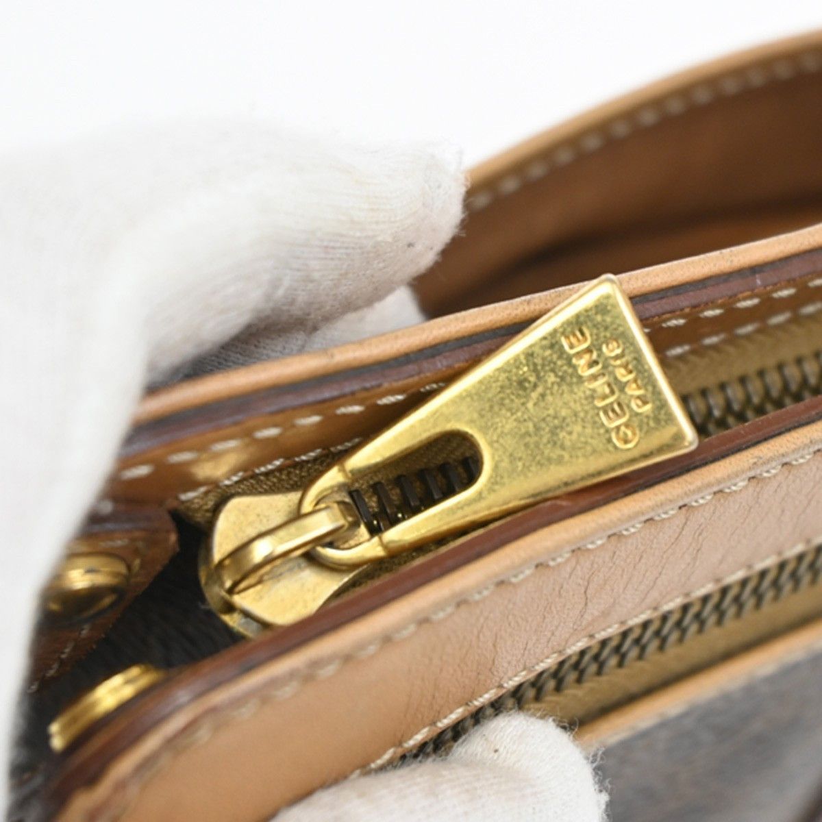 Celine Celine Macadam Pochette Canvas and Leather Size ONE SIZE - 12 Thumbnail