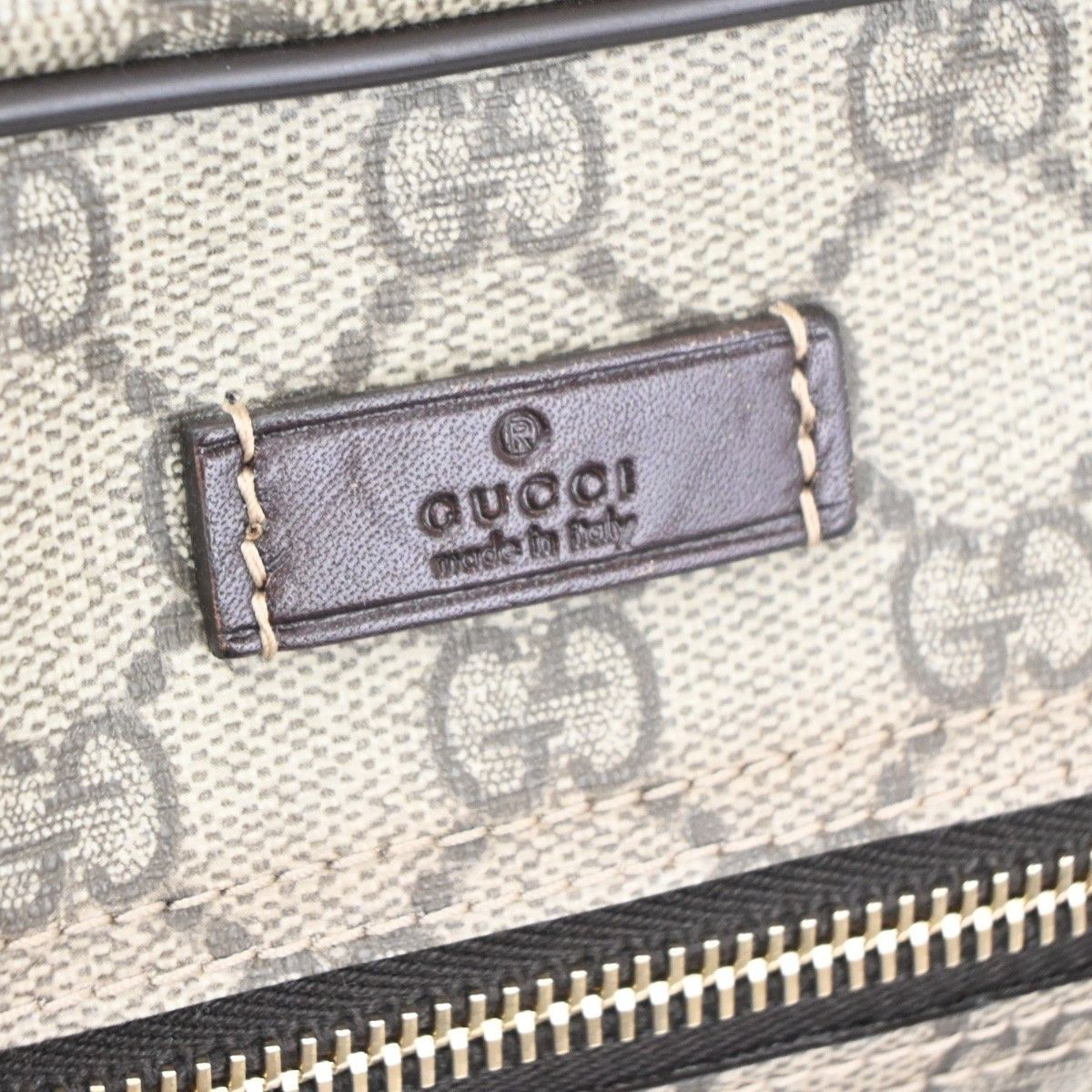 Gucci Gucci Front Zip Messenger GG Coated Canvas Size ONE SIZE - 17 Thumbnail