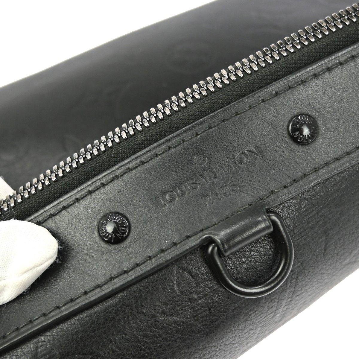Louis Vuitton Louis Vuitton Discovery Pochette Monogram Shadow Leather Size ONE SIZE - 7 Thumbnail