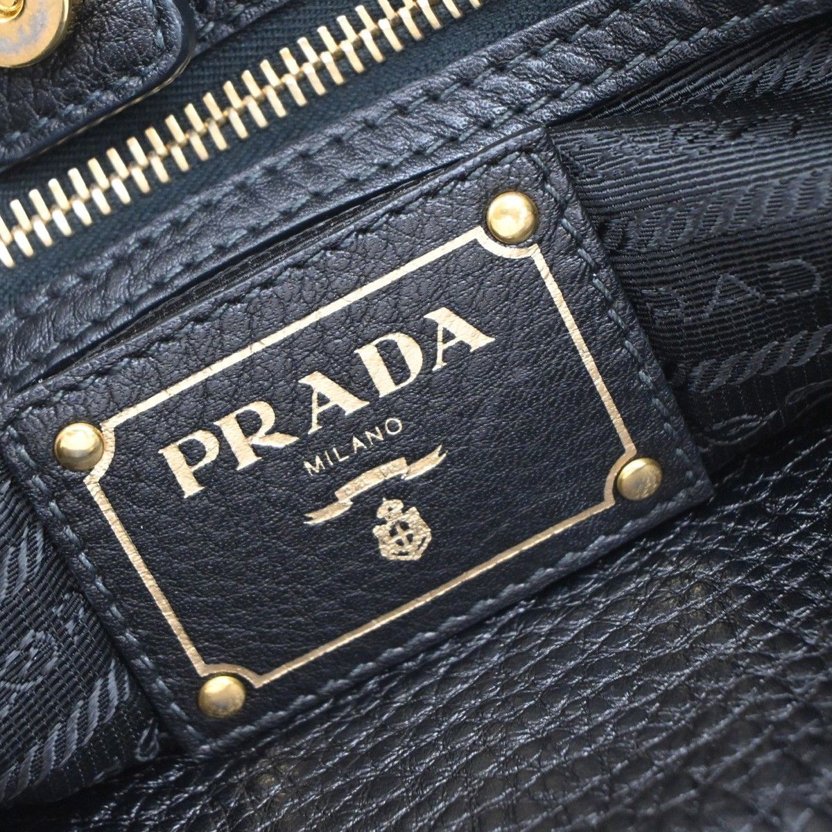 Prada Prada Embossed Logo Convertible Open Tote Vitello Daino Size ONE SIZE - 16 Thumbnail