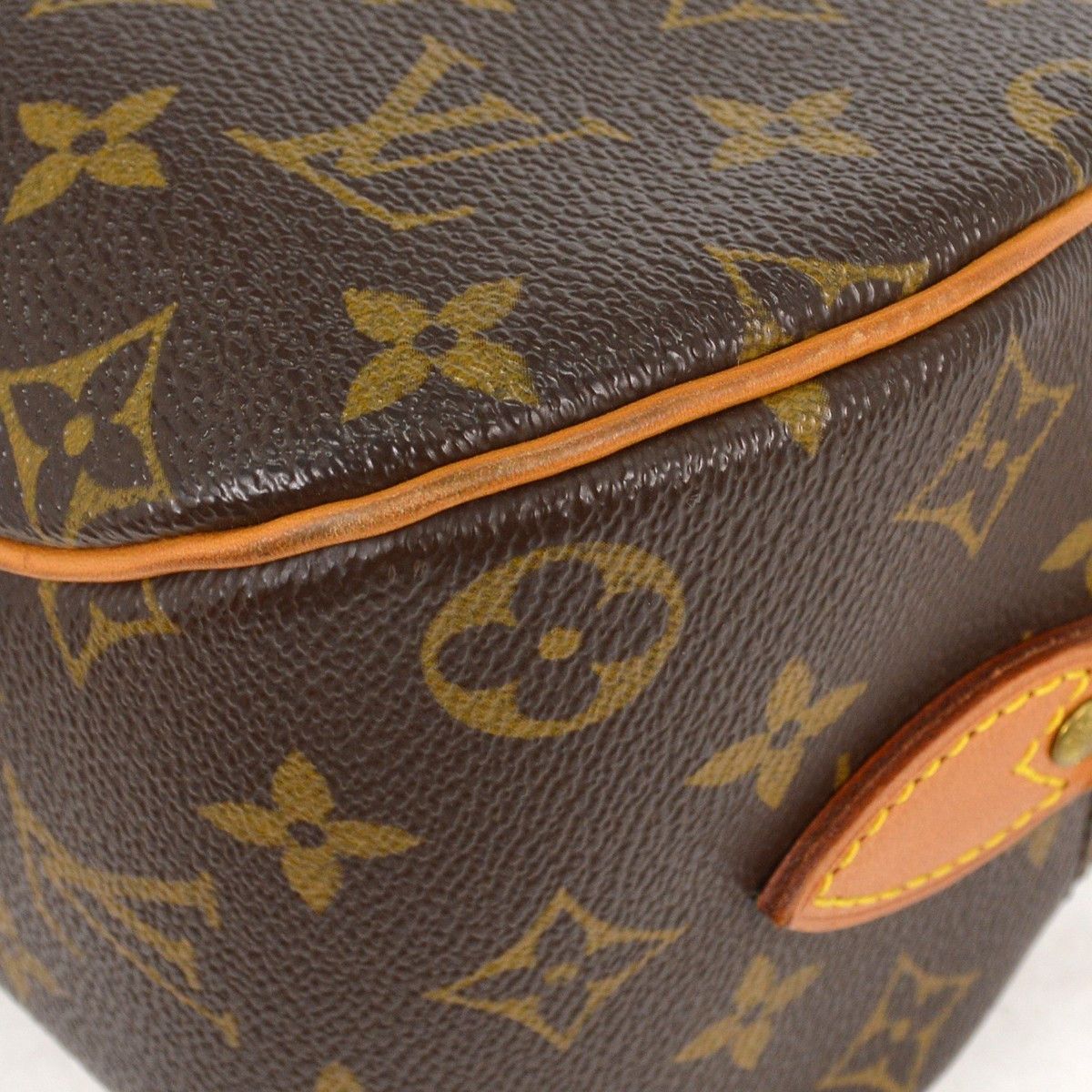 Louis Vuitton Louis Vuitton Blois Handbag Monogram Canvas Size ONE SIZE - 6 Thumbnail