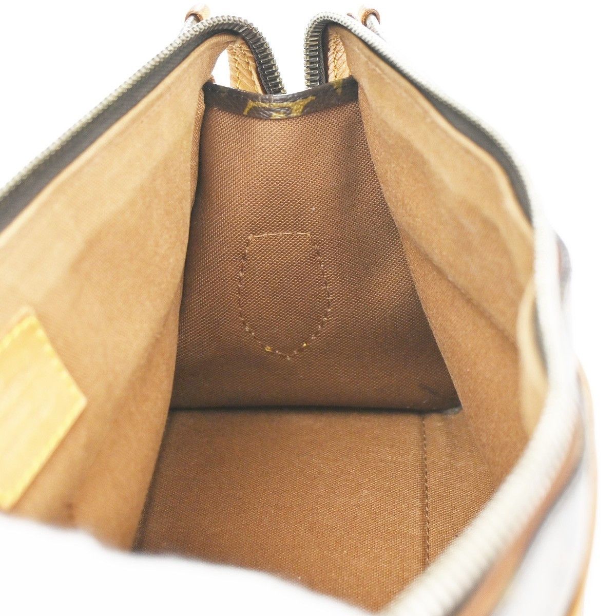 Louis Vuitton Louis Vuitton Popincourt Shoulder Bag Monogram Canvas Size ONE SIZE - 12 Thumbnail