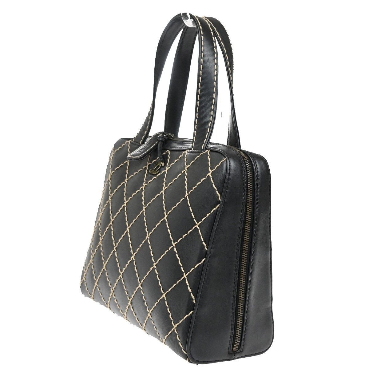 Chanel Chanel Surpique Zip Around Satchel Quilted Leather Size ONE SIZE - 3 Thumbnail