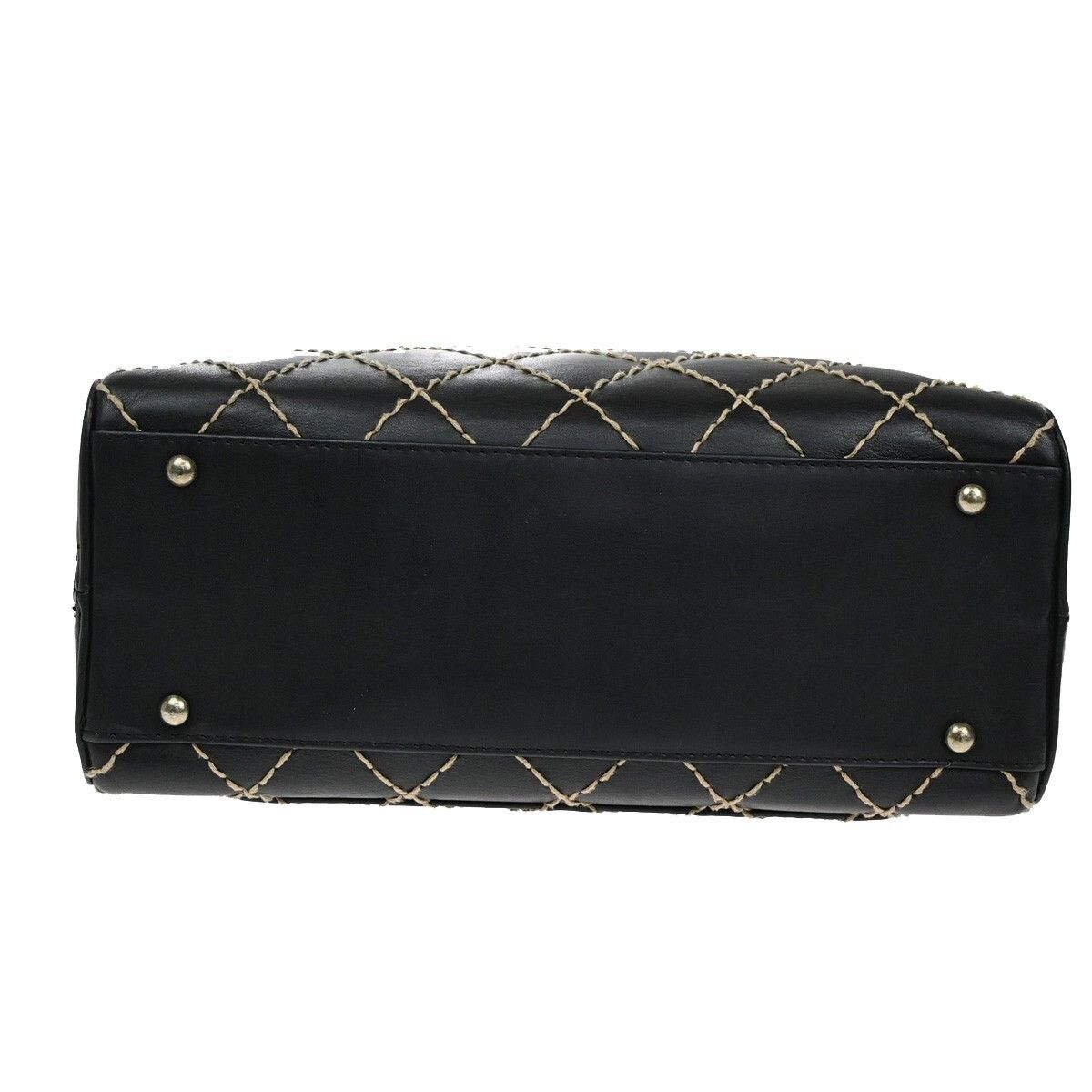 Chanel Chanel Surpique Zip Around Satchel Quilted Leather Size ONE SIZE - 17 Thumbnail