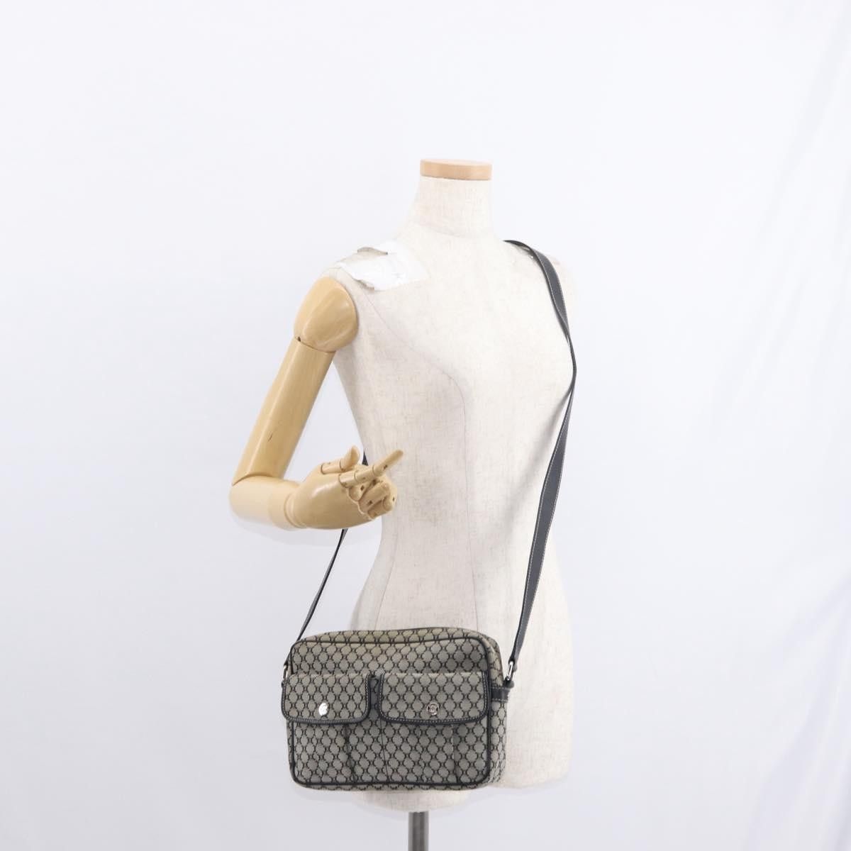 Celine Celine Vintage Macadam Shoulder Bag Canvas and Leather Size ONE SIZE - 14 Thumbnail