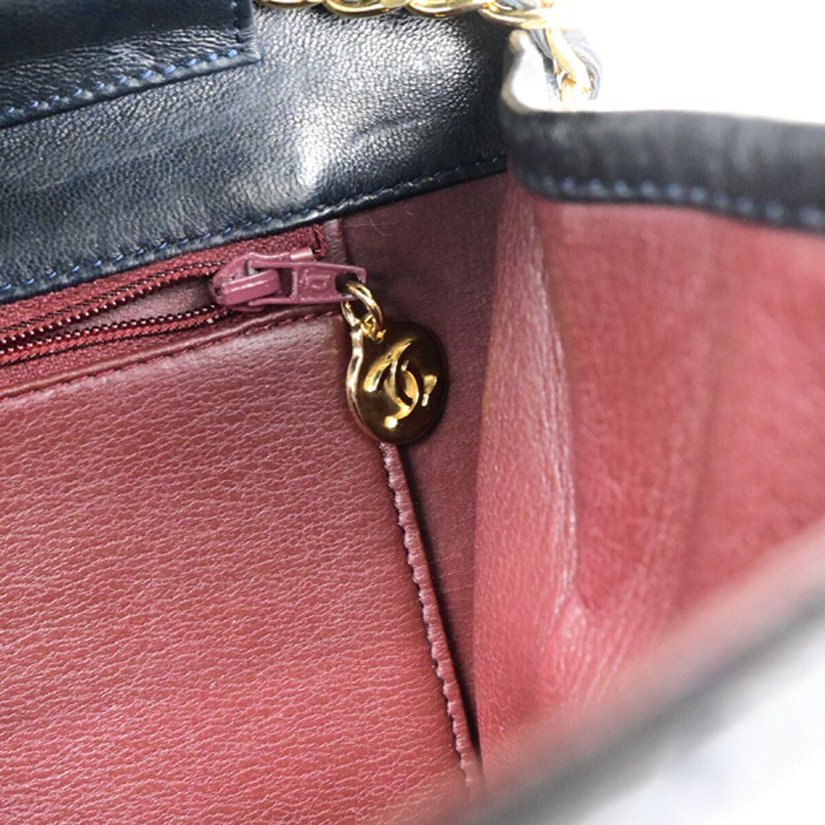 Chanel Chanel Vintage Chain Flap Bag Quilted Leather Size ONE SIZE - 10 Thumbnail