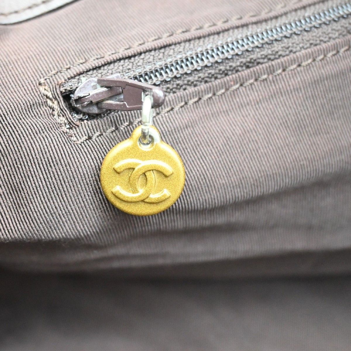 Chanel Chanel Vintage CC Tote Canvas with Leather Size ONE SIZE - 10 Thumbnail