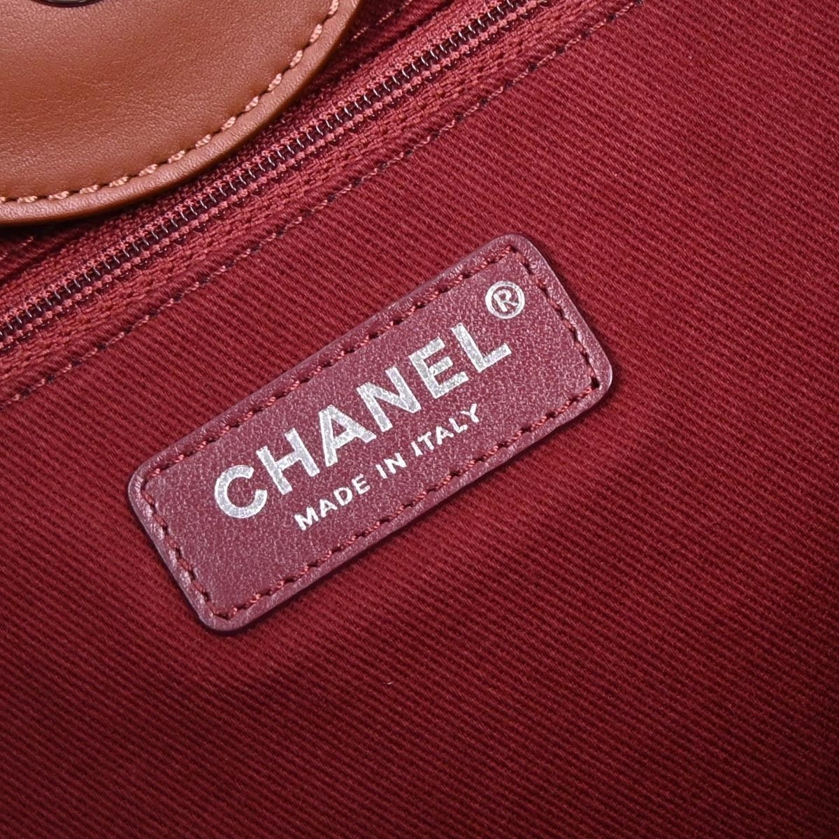 Chanel Chanel Deauville Tote Shearling Size ONE SIZE - 4 Thumbnail