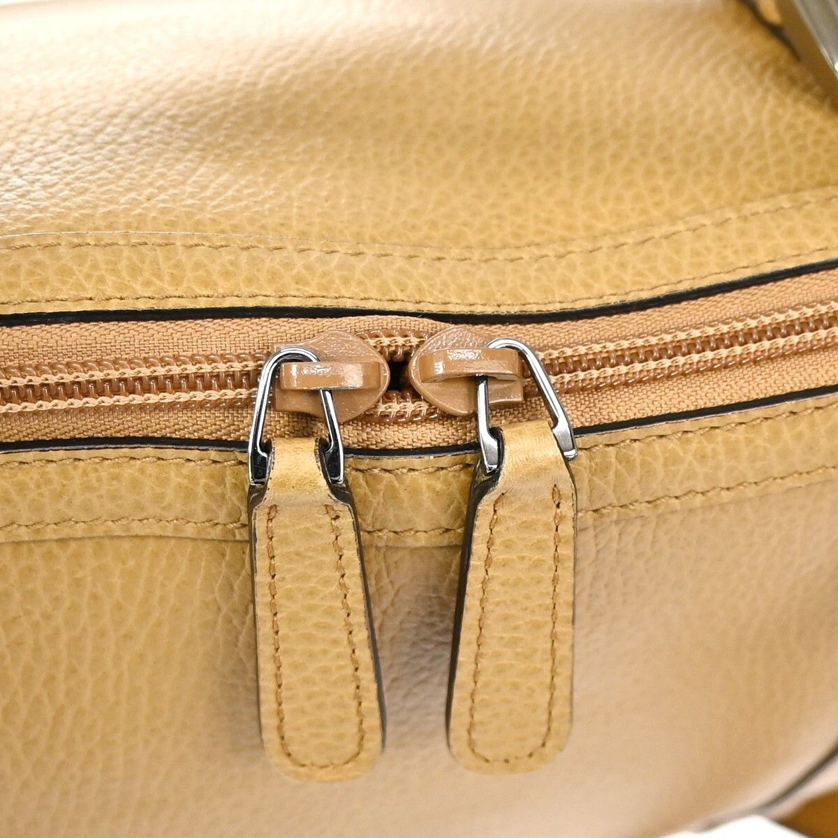 Gucci Gucci Britt Convertible Dome Satchel Leather Size ONE SIZE - 12 Thumbnail