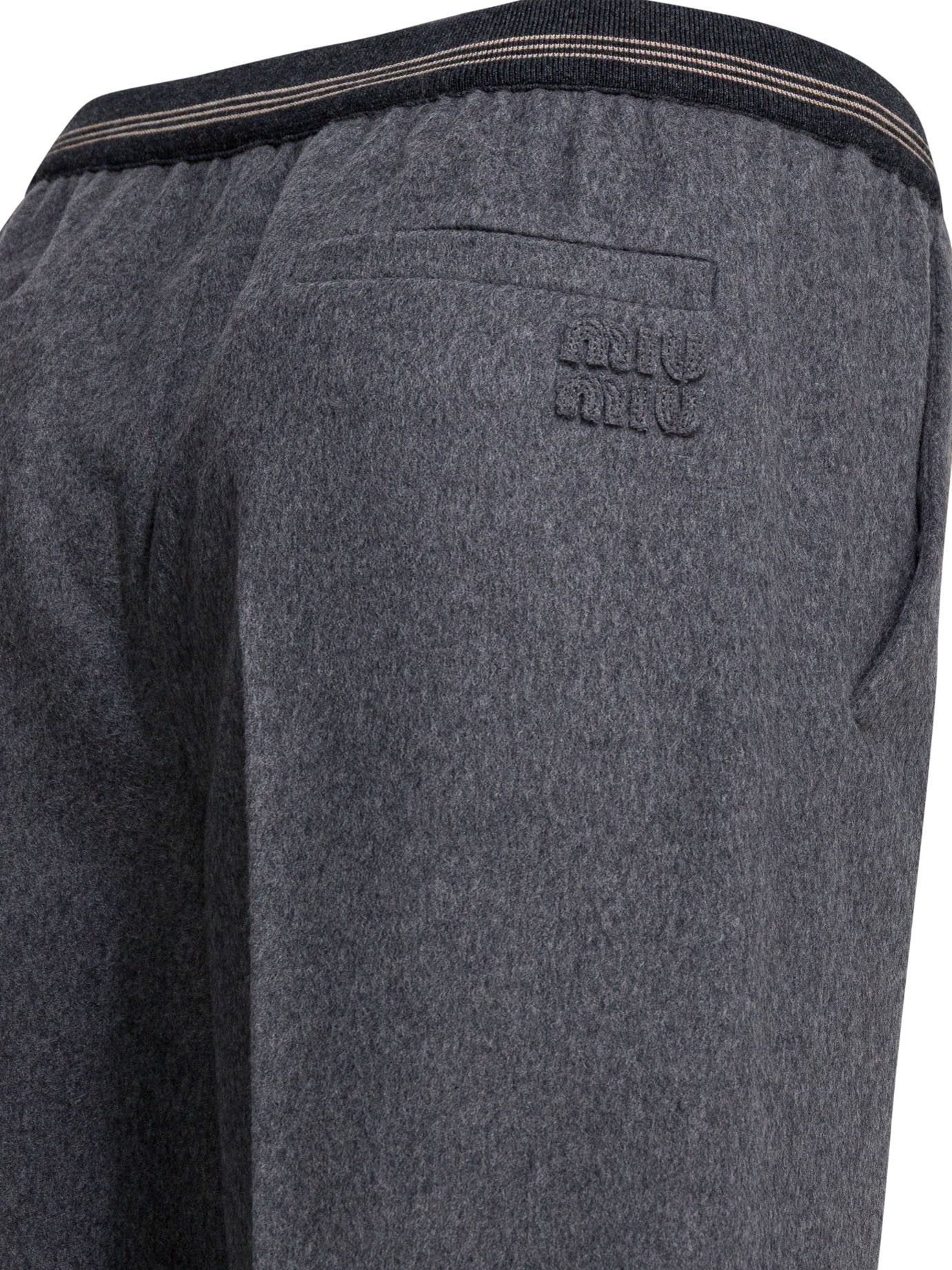 Miu Miu Miu Miu Velour Pants tag size 40 Women - USA Duties Paid Size 27" / US 4 / IT 40 - 4 Thumbnail