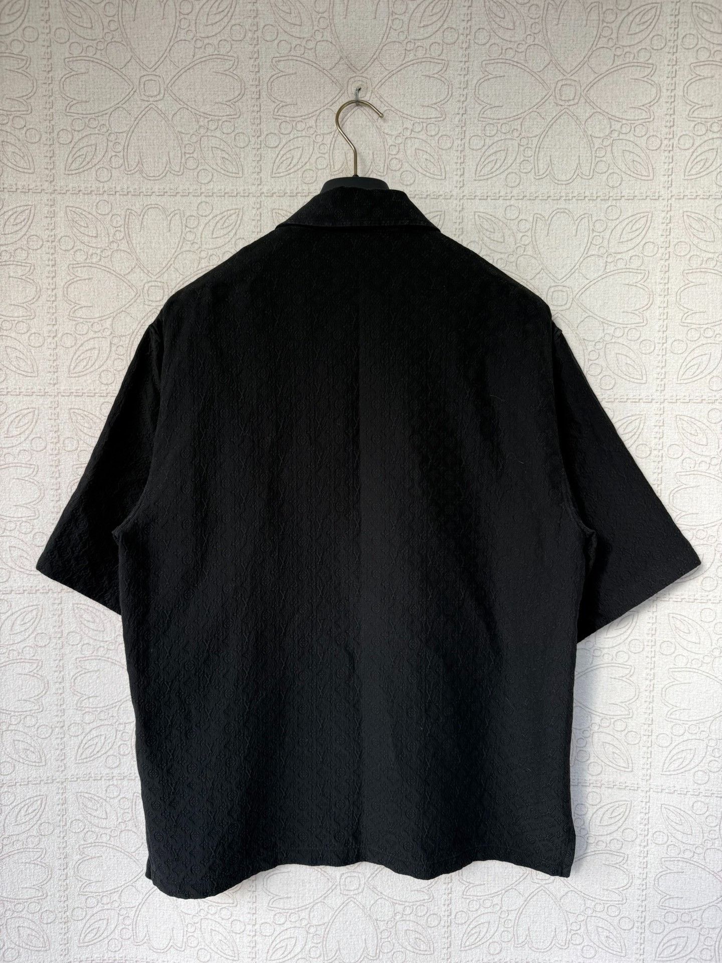 Louis Vuitton louis vuitton short sleeve silk shirt Size US S / EU 44-46 / 1 - 2 Thumbnail