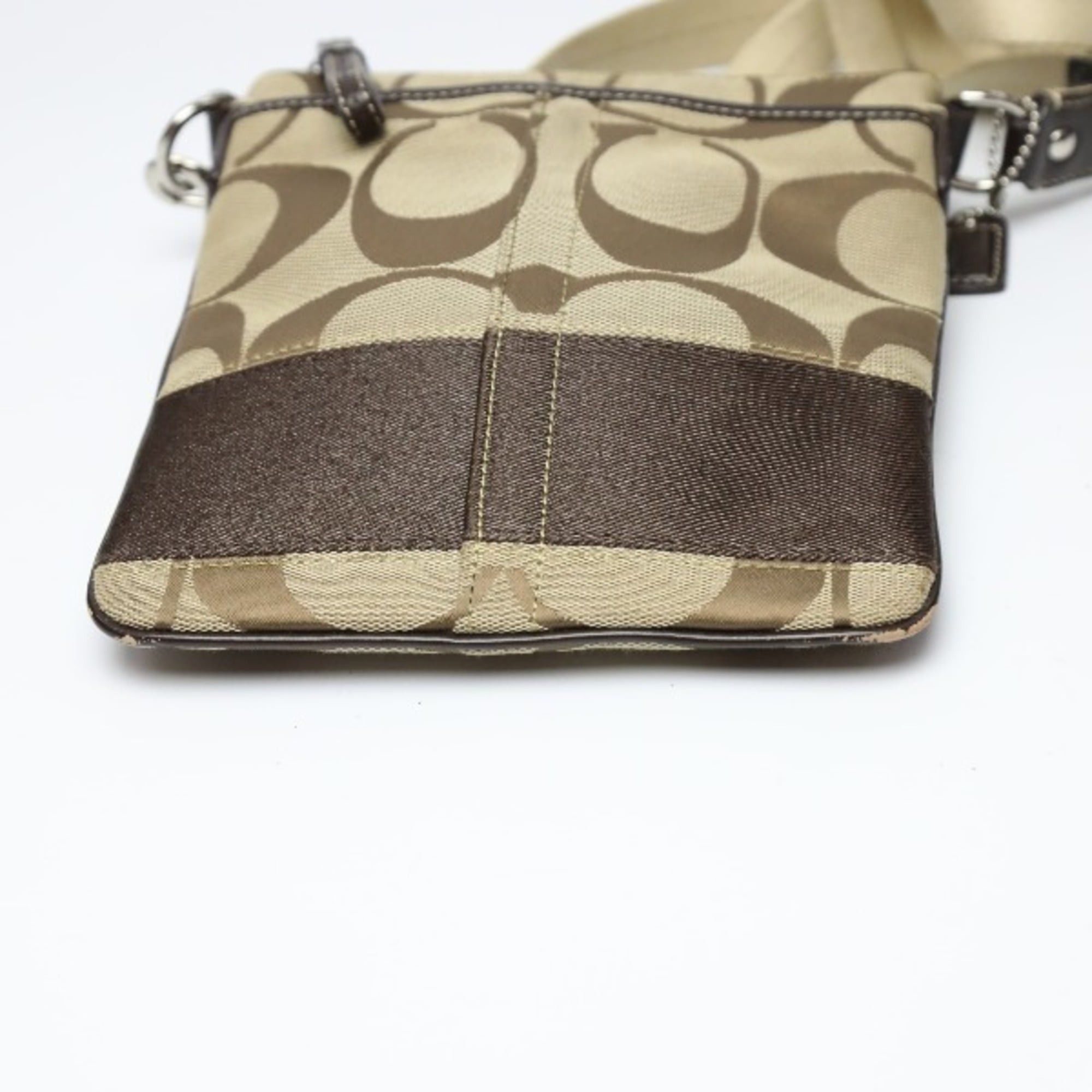 Coach Coach Signature Swing Shoulder Bag in Khaki Leather Size ONE SIZE - 4 Thumbnail