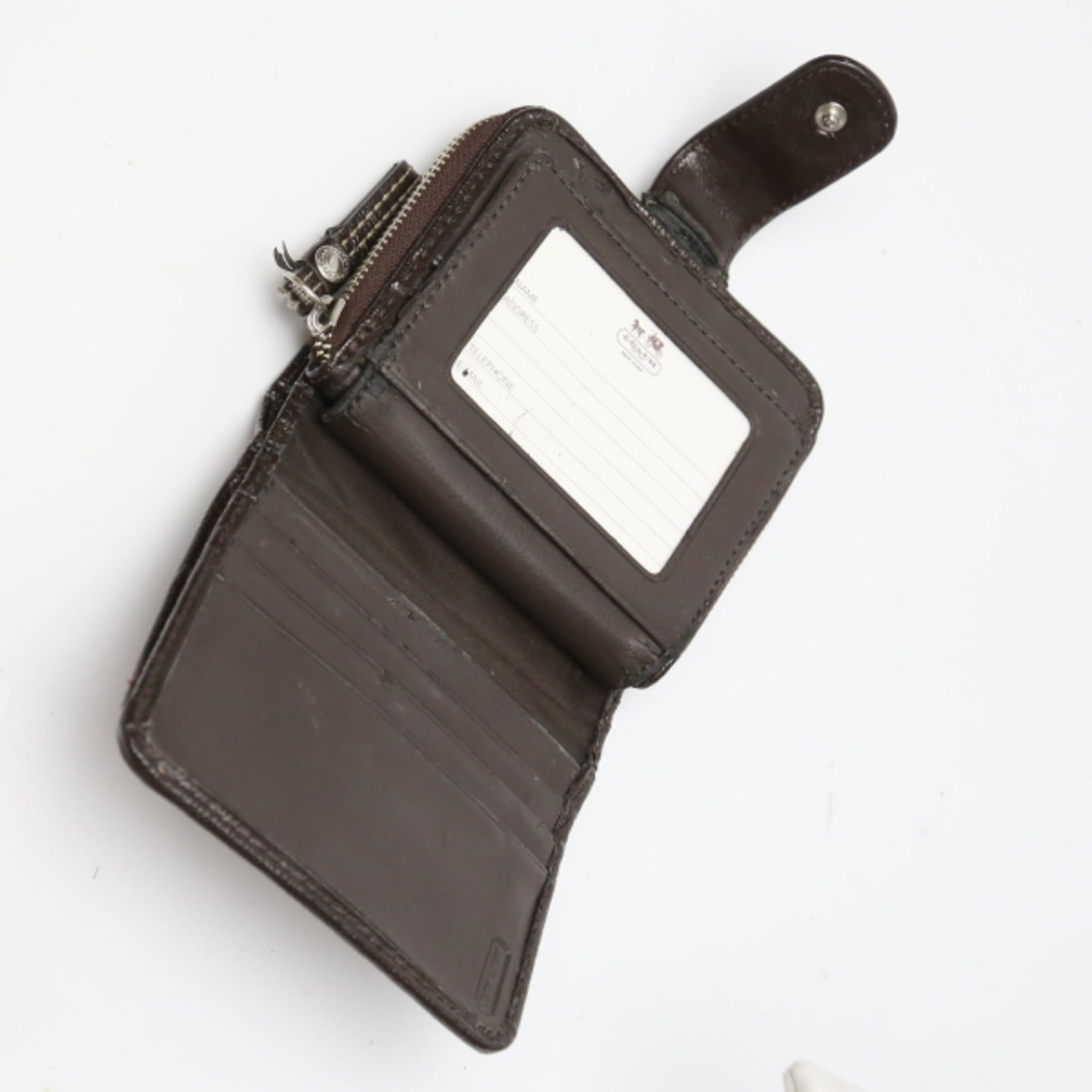 Coach Coach bifold wallet in signature canvas and patent leather with a round zipper, brown Size ONE SIZE - 6 Thumbnail