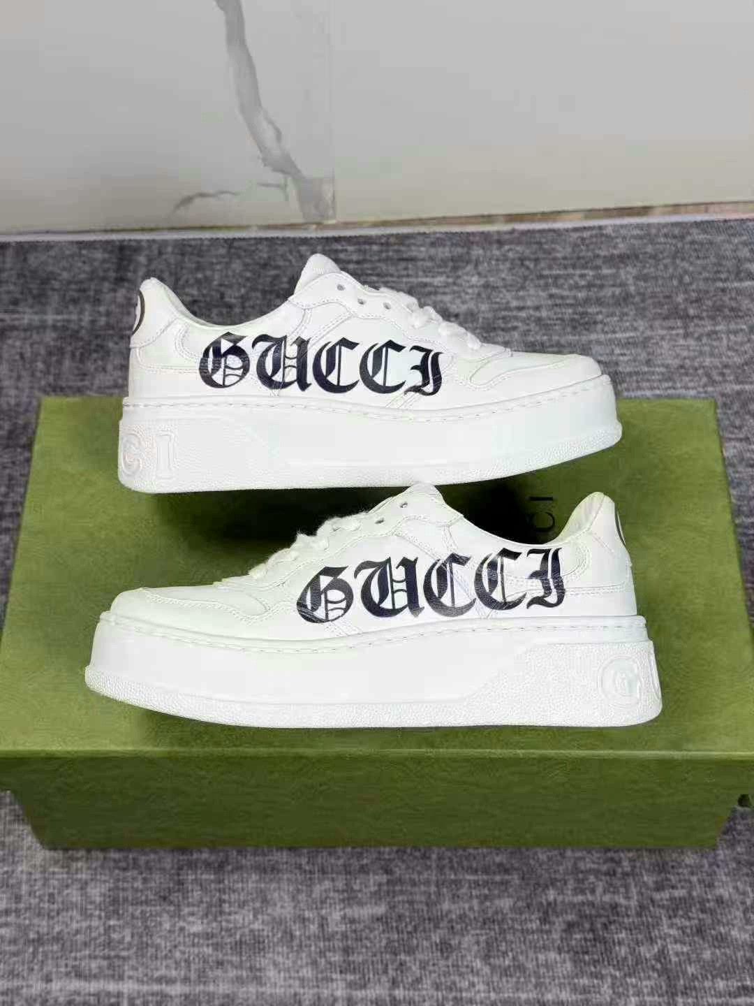 Gucci gucci white sneakers with logo print Size US 5 / IT 35 - 2 Thumbnail