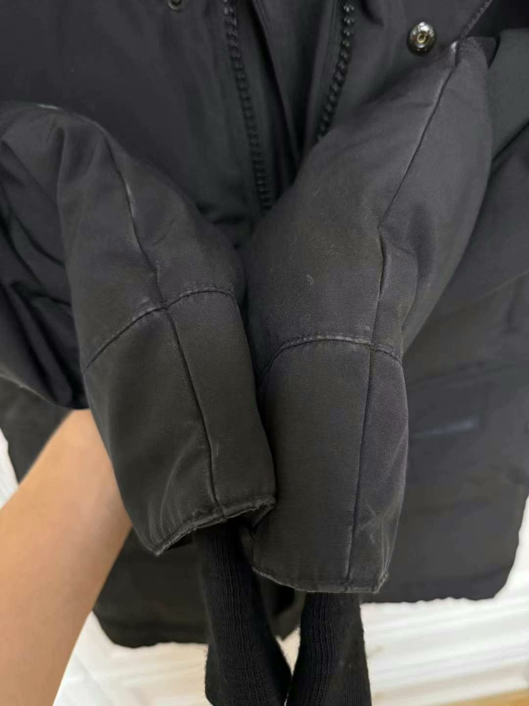 Canada Goose canada goose black hooded parka jacket Size US M / EU 48-50 / 2 - 7 Thumbnail