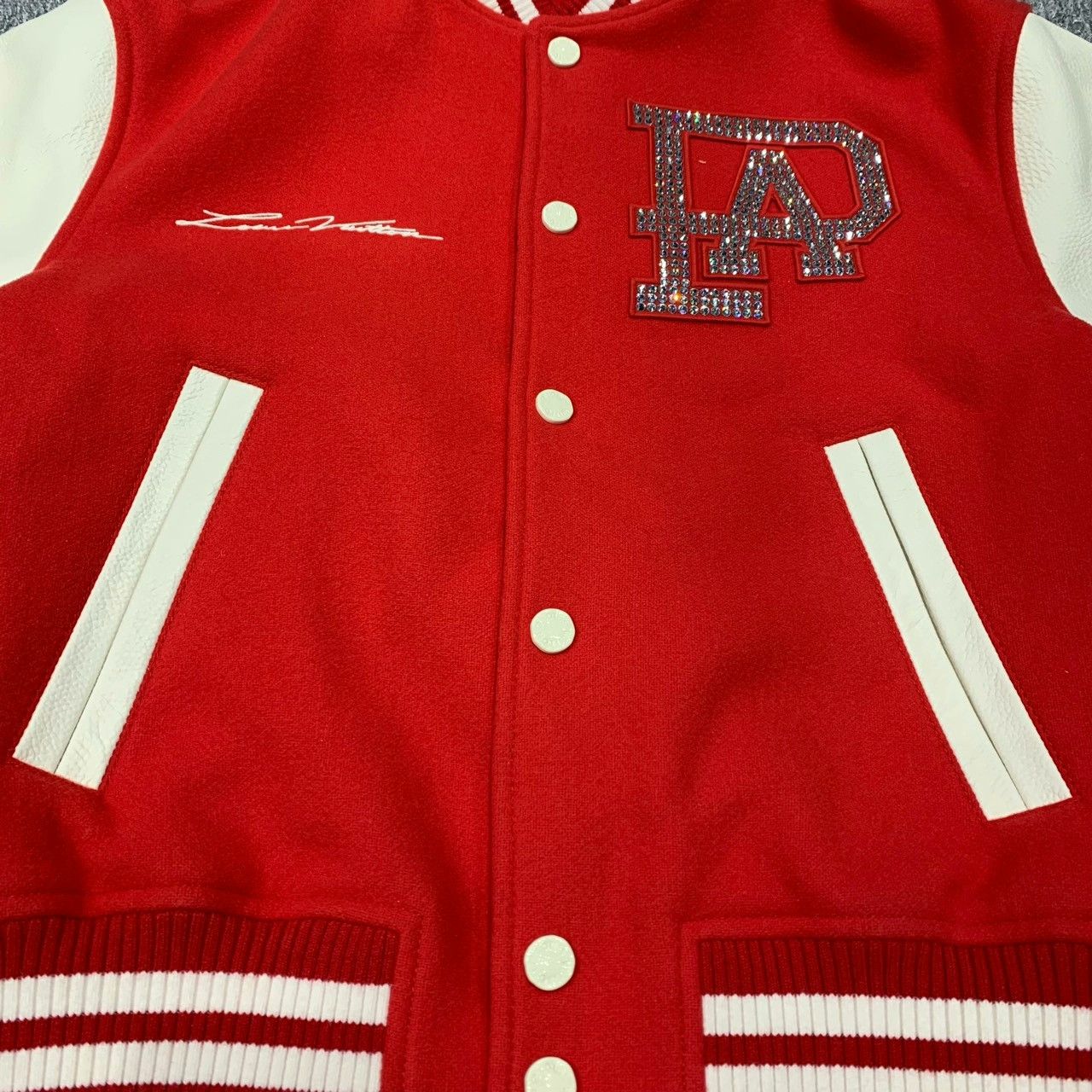Louis Vuitton louis vuitton red and white embroidered jacket Size US L / EU 52-54 / 3 - 5 Thumbnail