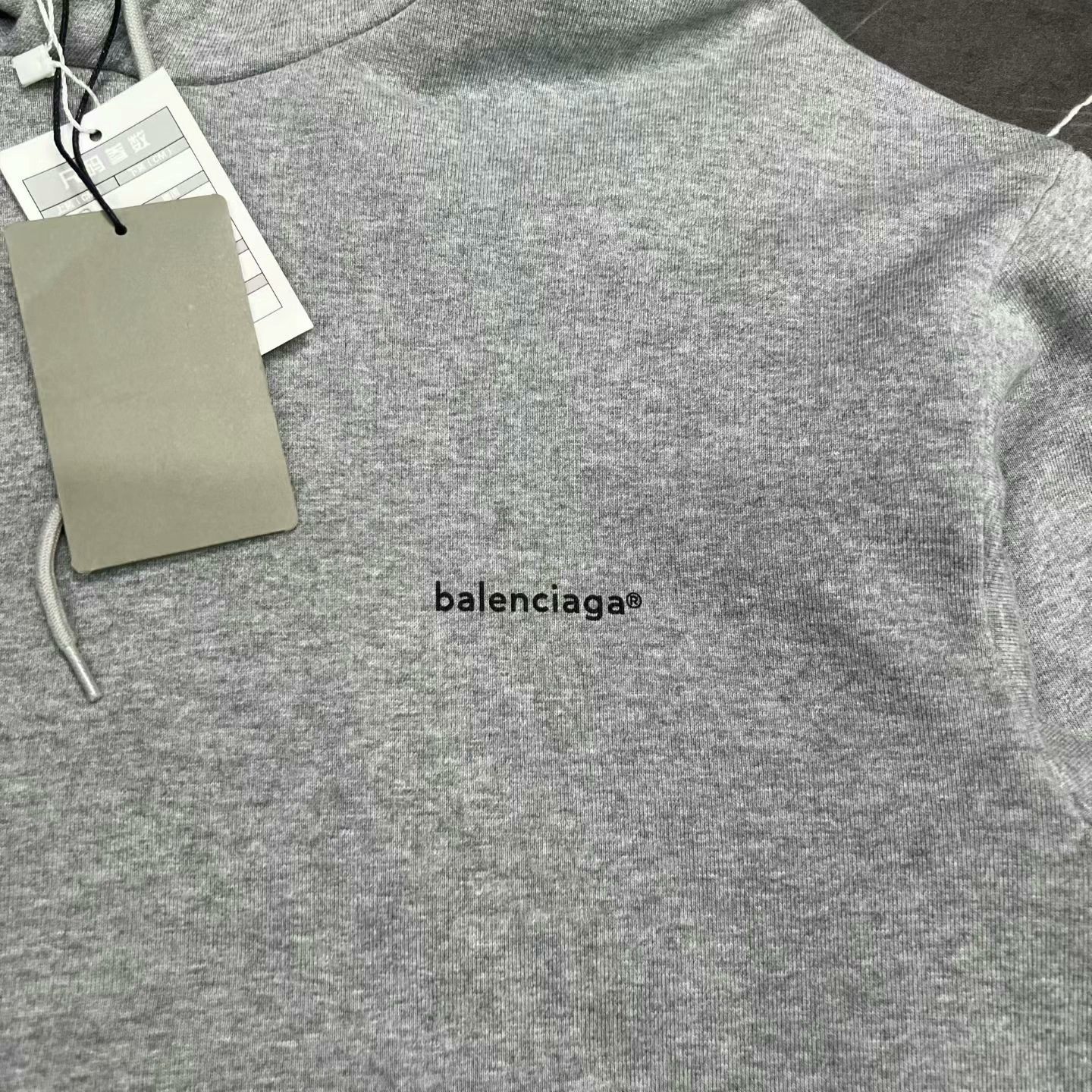 Balenciaga balenciaga logo hoodie in gray size small Size US S / EU 44-46 / 1 - 3 Thumbnail