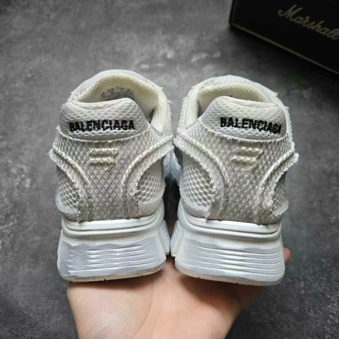 Balenciaga balenciaga phantom sneakers in used condition Size US 9 / EU 42 - 6 Thumbnail