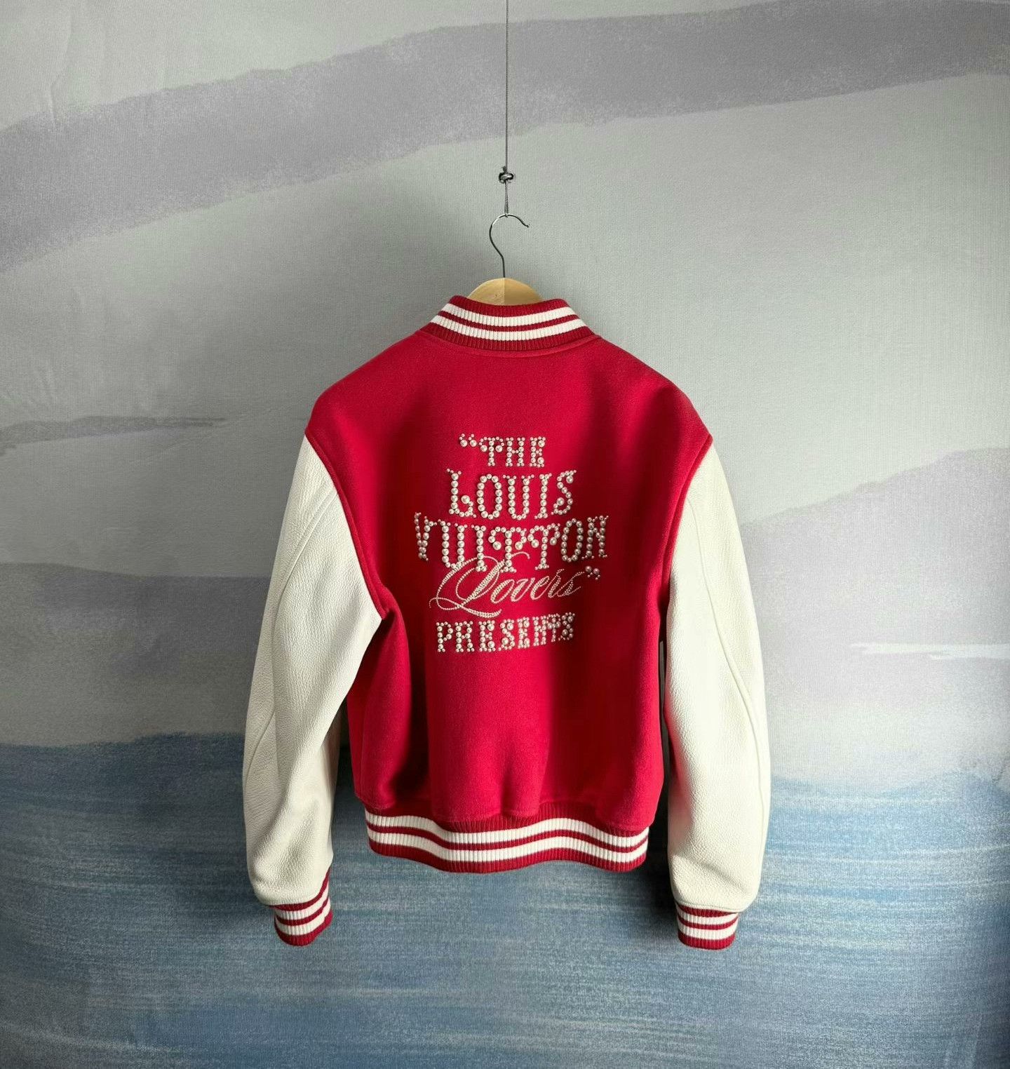 Louis Vuitton louis vuitton red and white baseball jacket Size US L / EU 52-54 / 3 - 3 Thumbnail