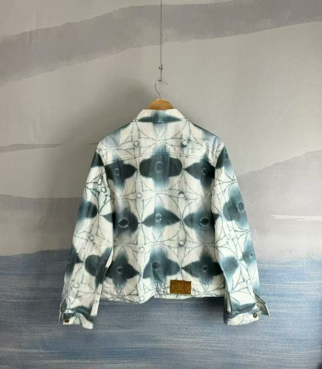 Louis Vuitton louis vuitton blue and white denim jacket Size US XXL / EU 58 / 5 - 3 Thumbnail