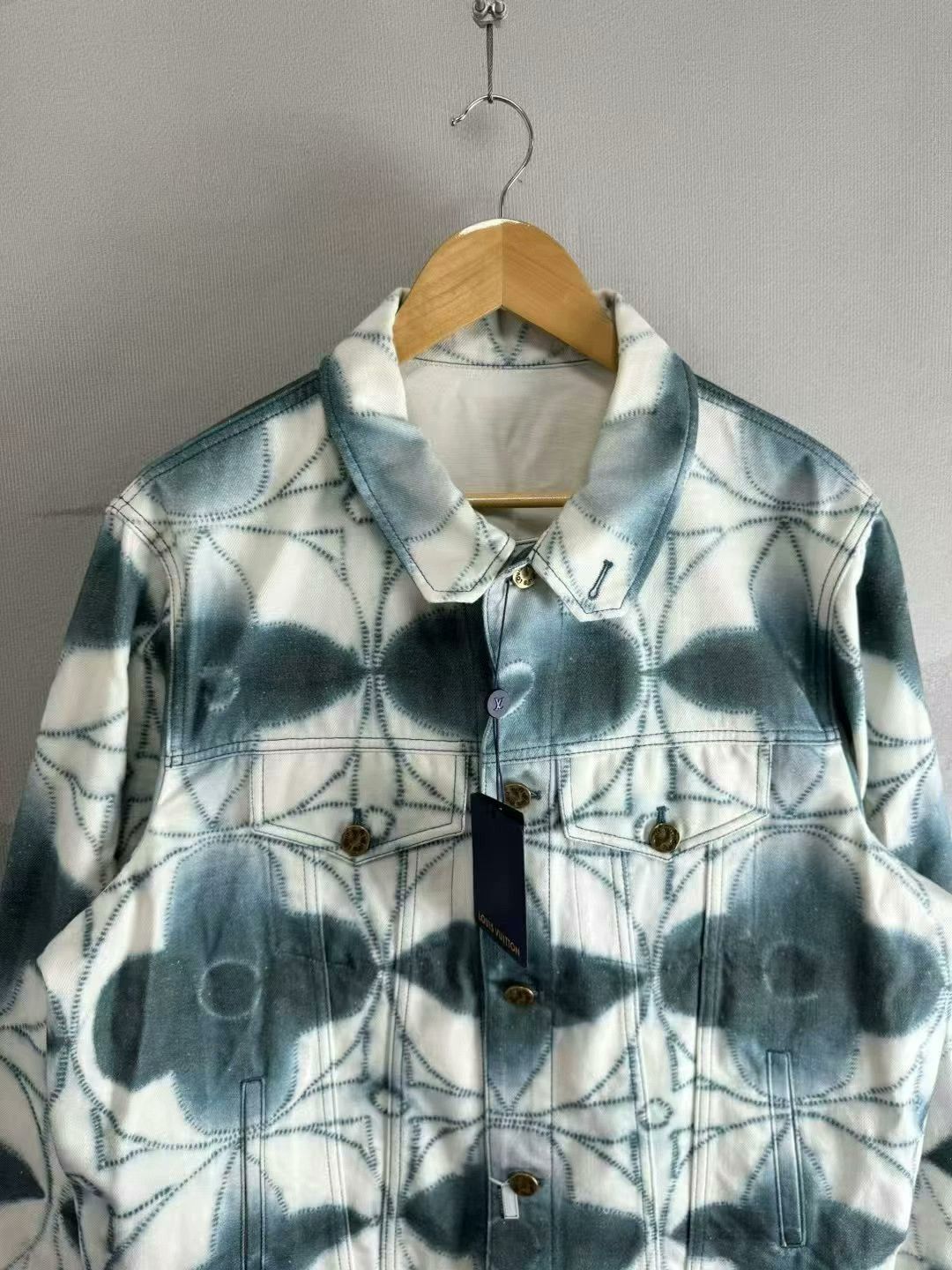 Louis Vuitton louis vuitton blue and white denim jacket Size US XXL / EU 58 / 5 - 2 Thumbnail