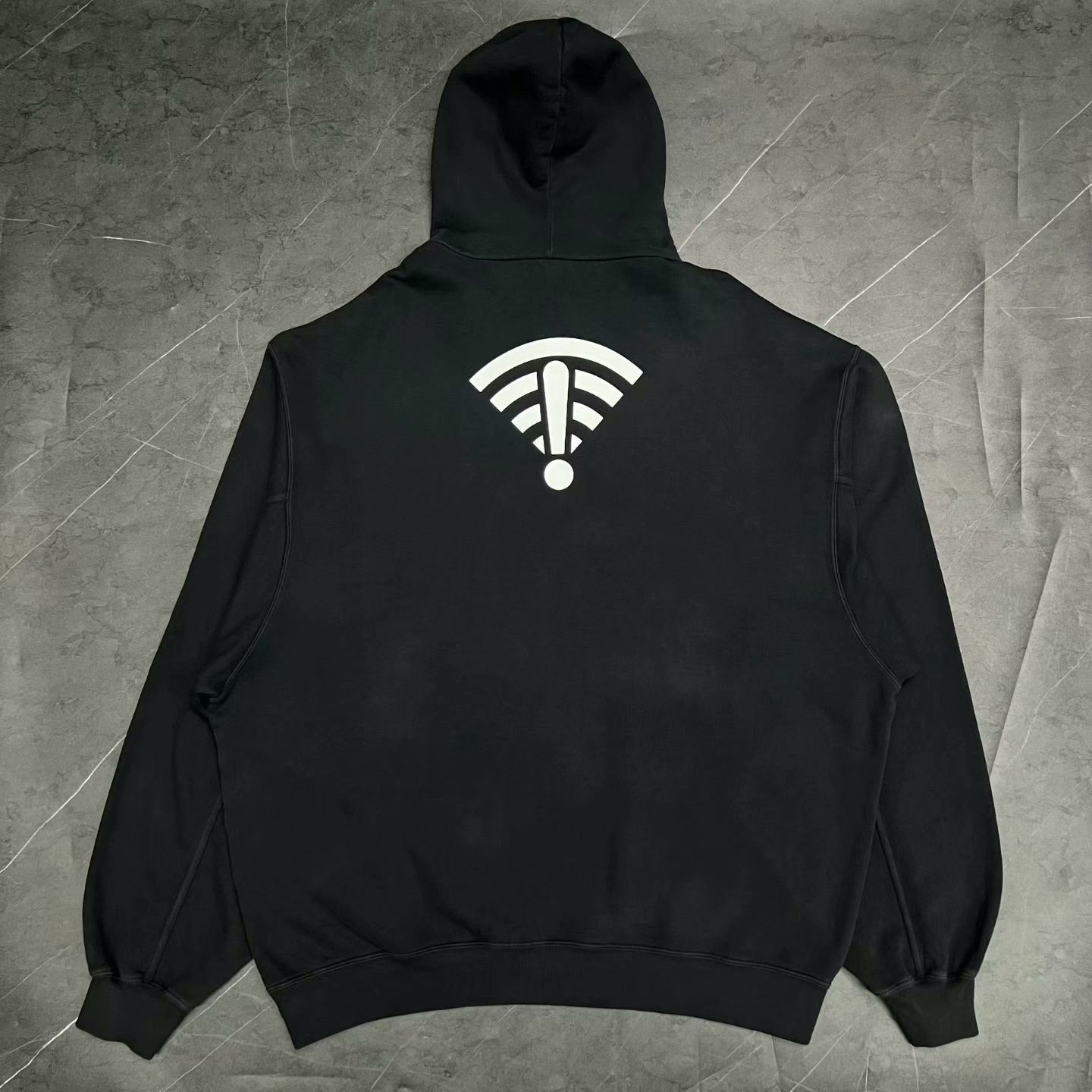 Balenciaga balenciaga wifi logo black hoodie Size US M / EU 48-50 / 2 - 2 Thumbnail