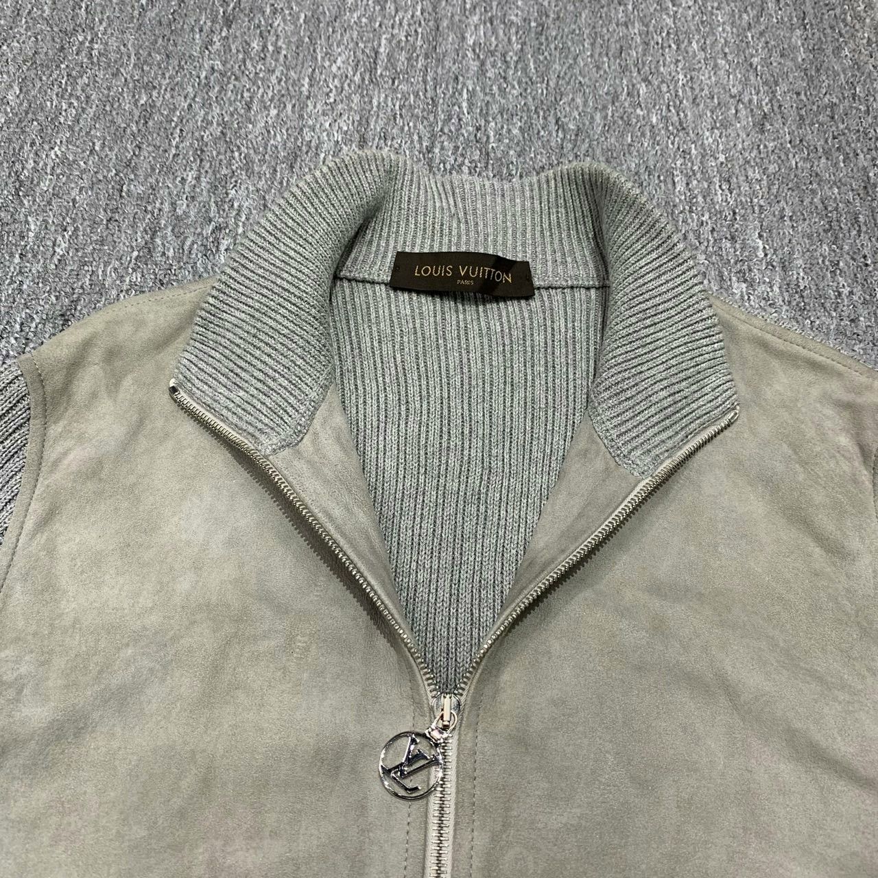 Louis Vuitton gray suede knit bomber jacket Size US M / EU 48-50 / 2 - 3 Thumbnail