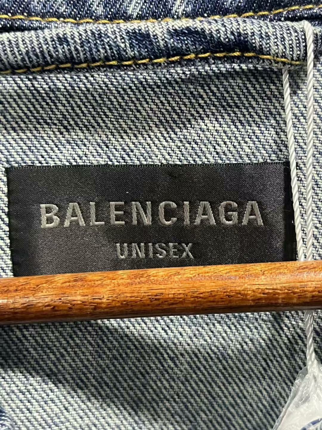Balenciaga balenciaga back logo denim jacket Size US L / EU 52-54 / 3 - 3 Thumbnail