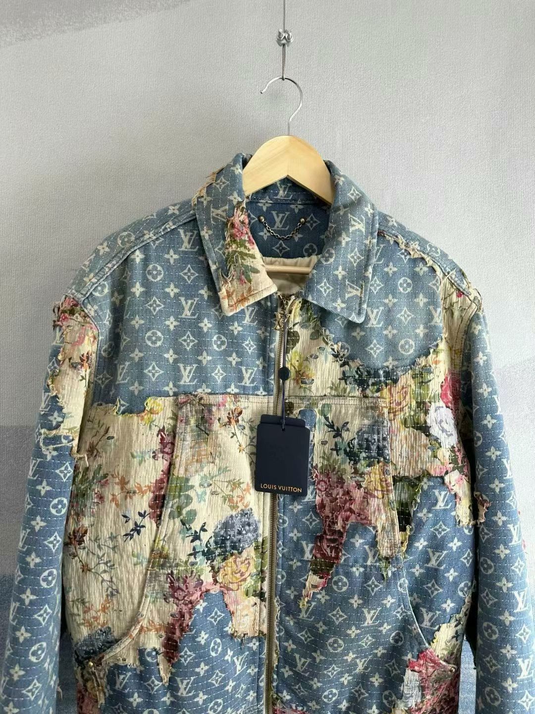 Louis Vuitton Louis Vuitton Floral Patchwork Denim Jacket Size US L / EU 52-54 / 3 - 2 Thumbnail
