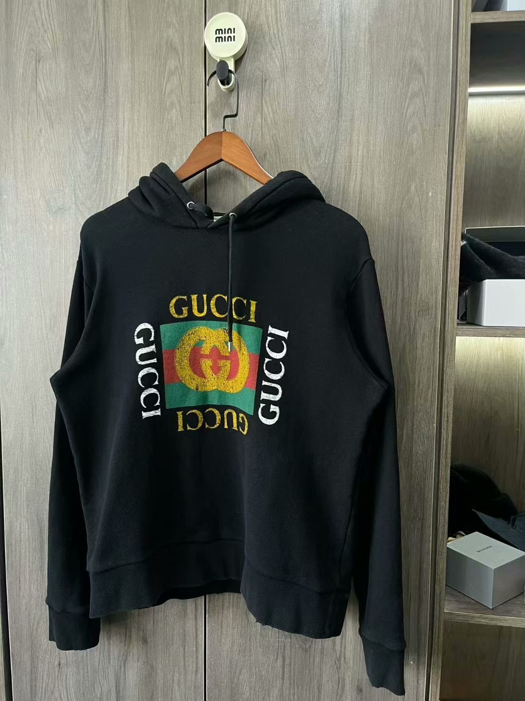 Gucci vintage gucci logo hoodie size s Size US S / EU 44-46 / 1 - 3 Thumbnail