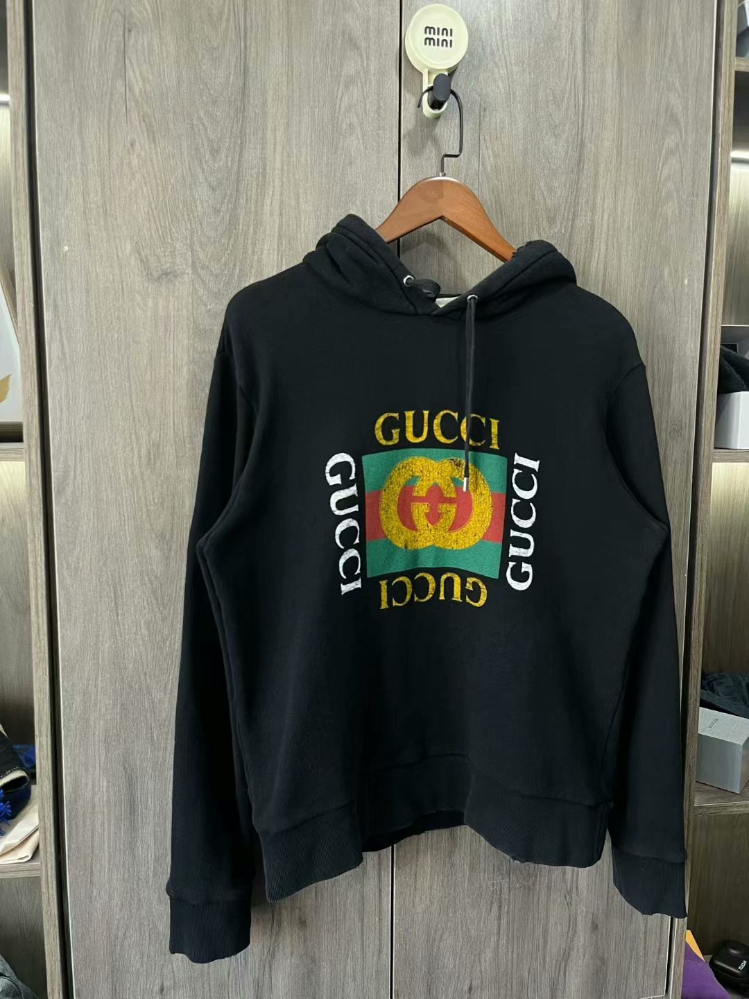 Gucci vintage gucci logo hoodie size s Size US S / EU 44-46 / 1 - 2 Thumbnail