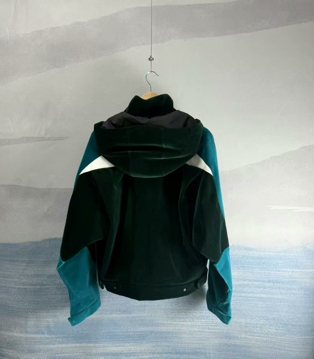 Louis Vuitton louis vuitton lake green windbreaker jacket Size US XL / EU 56 / 4 - 3 Thumbnail