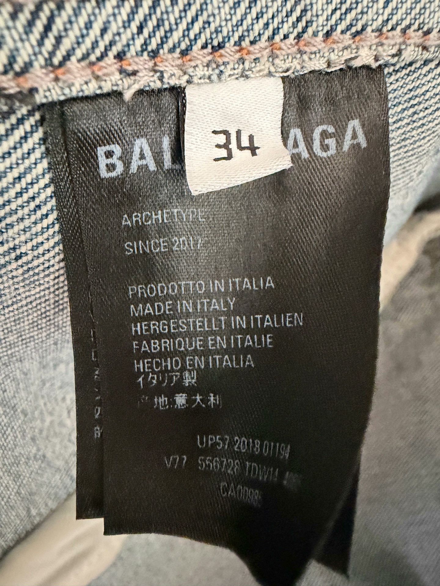 Balenciaga balenciaga embroidered logo denim jacket size 34 Size US M / EU 48-50 / 2 - 4 Thumbnail