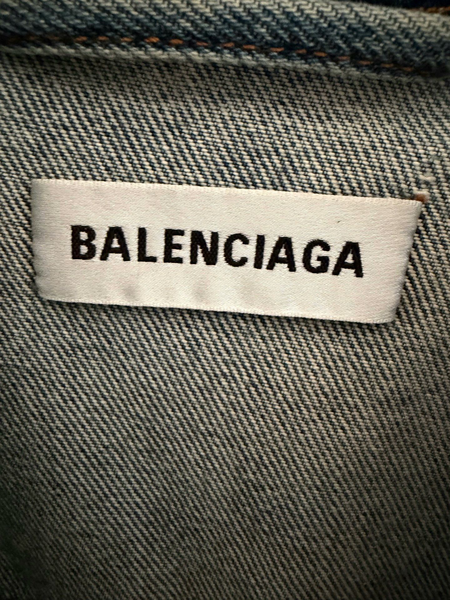 Balenciaga balenciaga embroidered logo denim jacket size 34 Size US M / EU 48-50 / 2 - 3 Thumbnail